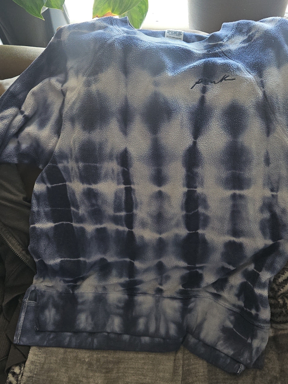 Victoria's Srcret PINK Tie-Dye Pullover Sweatshirt  Logo - Navy & White